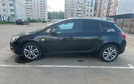 Opel Astra J, 2013 год, 900 000 рублей, 3 фотография