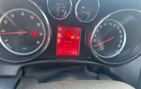 Opel Astra J, 2013 год, 900 000 рублей, 5 фотография