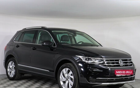 Volkswagen Tiguan II, 2021 год, 3 927 000 рублей, 3 фотография