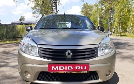 Renault Sandero I, 2012 год, 799 000 рублей, 2 фотография