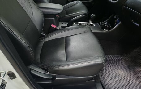 Mitsubishi Outlander III рестайлинг 3, 2016 год, 1 650 000 рублей, 6 фотография