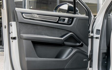Porsche Cayenne III, 2021 год, 13 287 000 рублей, 19 фотография