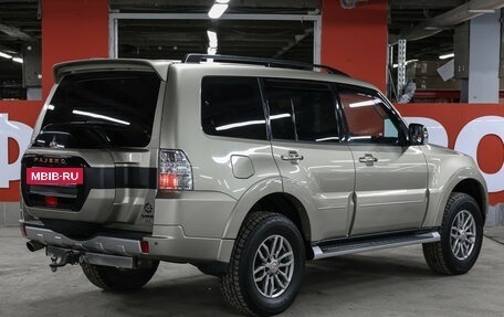 Mitsubishi Pajero IV, 2017 год, 3 449 000 рублей, 6 фотография