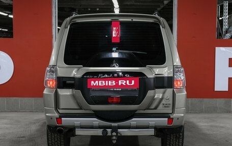 Mitsubishi Pajero IV, 2017 год, 3 449 000 рублей, 7 фотография