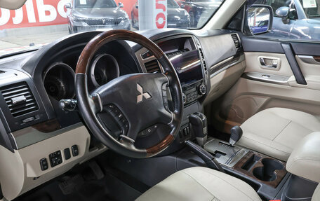 Mitsubishi Pajero IV, 2017 год, 3 449 000 рублей, 18 фотография