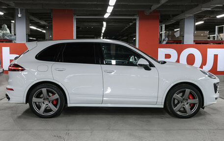 Porsche Cayenne III, 2016 год, 3 998 000 рублей, 4 фотография