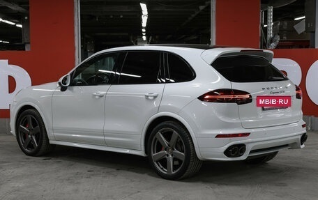 Porsche Cayenne III, 2016 год, 3 998 000 рублей, 8 фотография