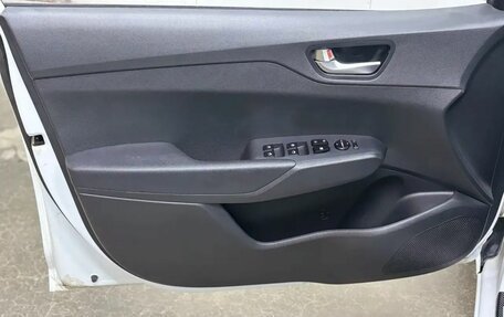 Hyundai Solaris II рестайлинг, 2020 год, 1 638 000 рублей, 11 фотография