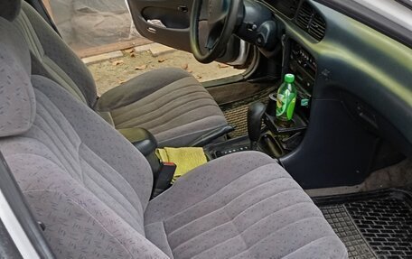 Hyundai Sonata III рестайлинг, 1997 год, 130 000 рублей, 12 фотография