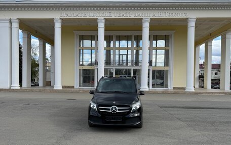 Mercedes-Benz V-Класс, 2021 год, 6 599 999 рублей, 1 фотография