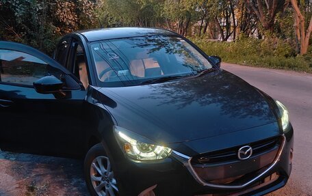 Mazda Demio IV, 2014 год, 910 000 рублей, 1 фотография
