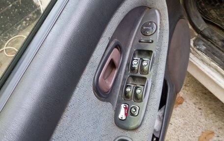 Hyundai Sonata III рестайлинг, 1997 год, 130 000 рублей, 23 фотография