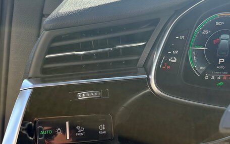 Audi Q7, 2021 год, 10 000 000 рублей, 14 фотография