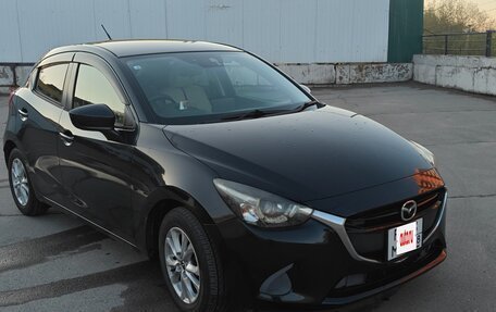 Mazda Demio IV, 2014 год, 910 000 рублей, 2 фотография