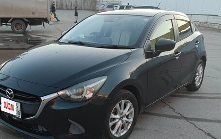 Mazda Demio IV, 2014 год, 910 000 рублей, 4 фотография