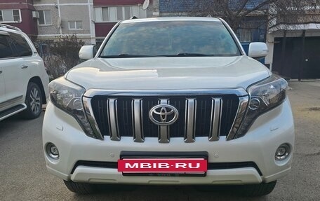 Toyota Land Cruiser Prado 150 рестайлинг 2, 2017 год, 3 900 000 рублей, 5 фотография