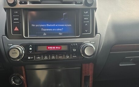 Toyota Land Cruiser Prado 150 рестайлинг 2, 2017 год, 3 900 000 рублей, 16 фотография