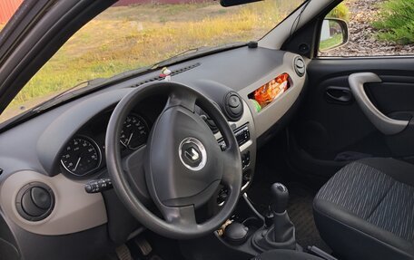 Renault Logan I, 2011 год, 850 000 рублей, 6 фотография