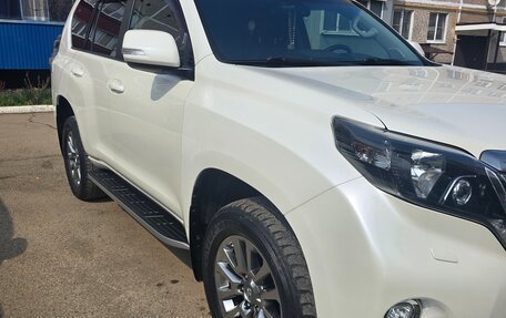Toyota Land Cruiser Prado 150 рестайлинг 2, 2017 год, 3 900 000 рублей, 15 фотография