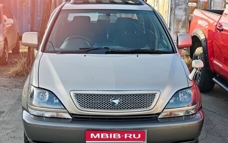Toyota Harrier, 1999 год, 900 000 рублей, 1 фотография
