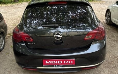 Opel Astra J, 2013 год, 720 000 рублей, 1 фотография