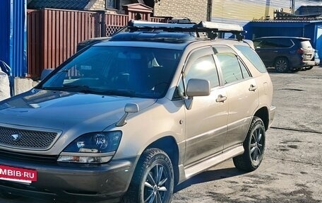 Toyota Harrier, 1999 год, 900 000 рублей, 3 фотография