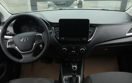 Hyundai Solaris II рестайлинг, 2021 год, 1 692 000 рублей, 7 фотография