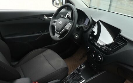 Hyundai Solaris II рестайлинг, 2021 год, 1 692 000 рублей, 6 фотография