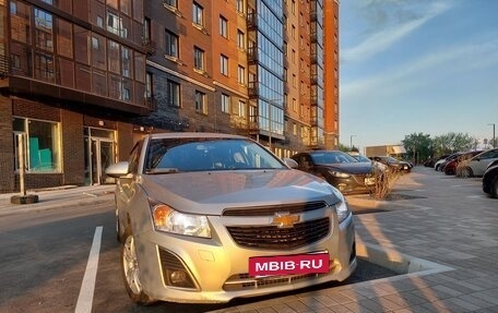 Chevrolet Cruze II, 2013 год, 950 000 рублей, 3 фотография