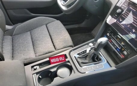 Volkswagen Passat B8 рестайлинг, 2022 год, 2 092 000 рублей, 6 фотография