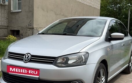 Volkswagen Polo VI (EU Market), 2011 год, 510 000 рублей, 2 фотография