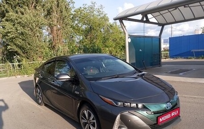 Toyota Prius IV XW50, 2017 год, 2 250 000 рублей, 1 фотография