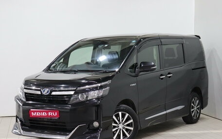 Toyota Voxy III, 2016 год, 1 830 000 рублей, 1 фотография