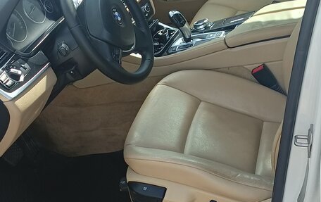 BMW 5 серия, 2012 год, 1 650 000 рублей, 15 фотография