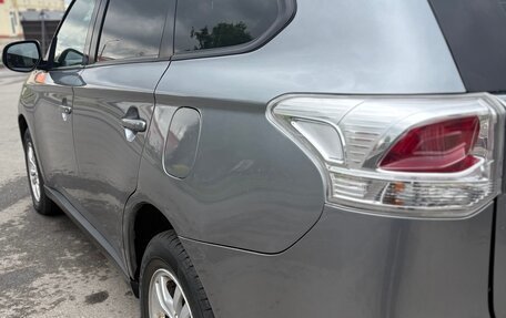 Mitsubishi Outlander III рестайлинг 3, 2012 год, 989 999 рублей, 8 фотография