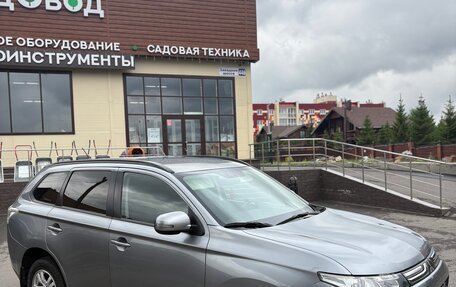 Mitsubishi Outlander III рестайлинг 3, 2012 год, 989 999 рублей, 17 фотография