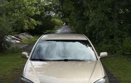 Toyota Camry V40, 2005 год, 710 000 рублей, 2 фотография