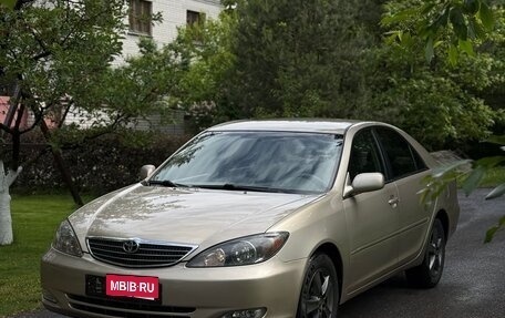 Toyota Camry V40, 2005 год, 710 000 рублей, 3 фотография
