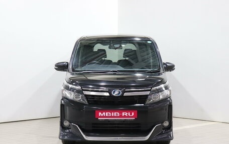 Toyota Voxy III, 2016 год, 1 830 000 рублей, 2 фотография