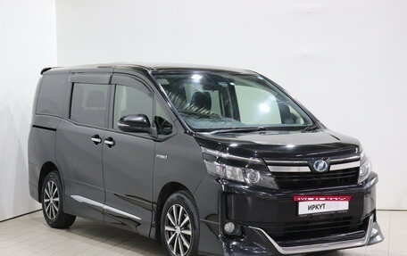 Toyota Voxy III, 2016 год, 1 830 000 рублей, 3 фотография