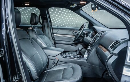 Ford Explorer VI, 2019 год, 3 360 000 рублей, 18 фотография