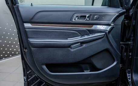 Ford Explorer VI, 2019 год, 3 360 000 рублей, 17 фотография