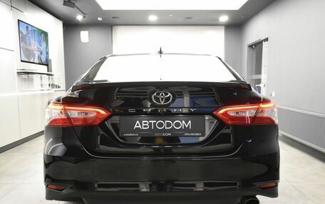 Toyota Camry, 2019 год, 2 380 000 рублей, 8 фотография