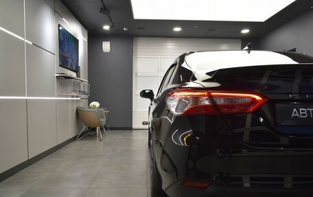 Toyota Camry, 2019 год, 2 380 000 рублей, 6 фотография