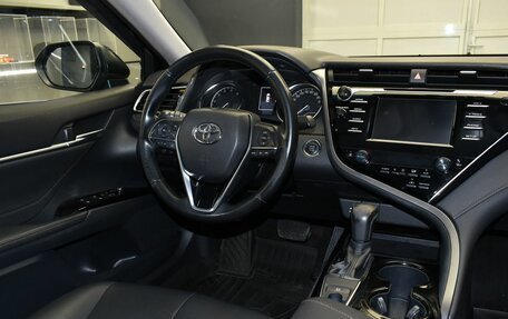 Toyota Camry, 2019 год, 2 380 000 рублей, 12 фотография
