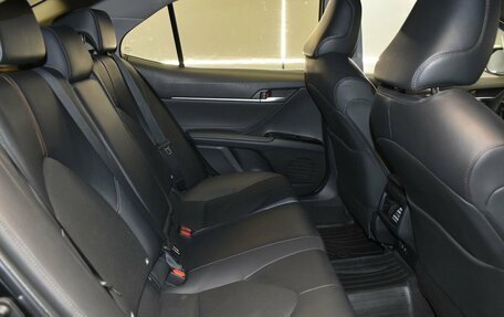 Toyota Camry, 2019 год, 2 380 000 рублей, 26 фотография