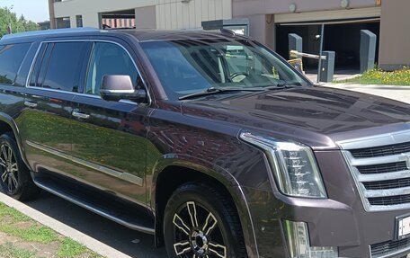 Cadillac Escalade IV, 2016 год, 4 200 000 рублей, 2 фотография