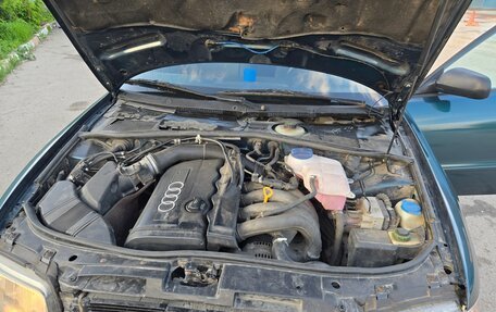 Audi A4, 1995 год, 299 000 рублей, 9 фотография