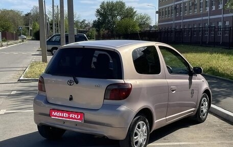 Toyota Vitz, 2001 год, 380 000 рублей, 1 фотография