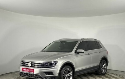 Volkswagen Tiguan II, 2018 год, 2 399 000 рублей, 1 фотография